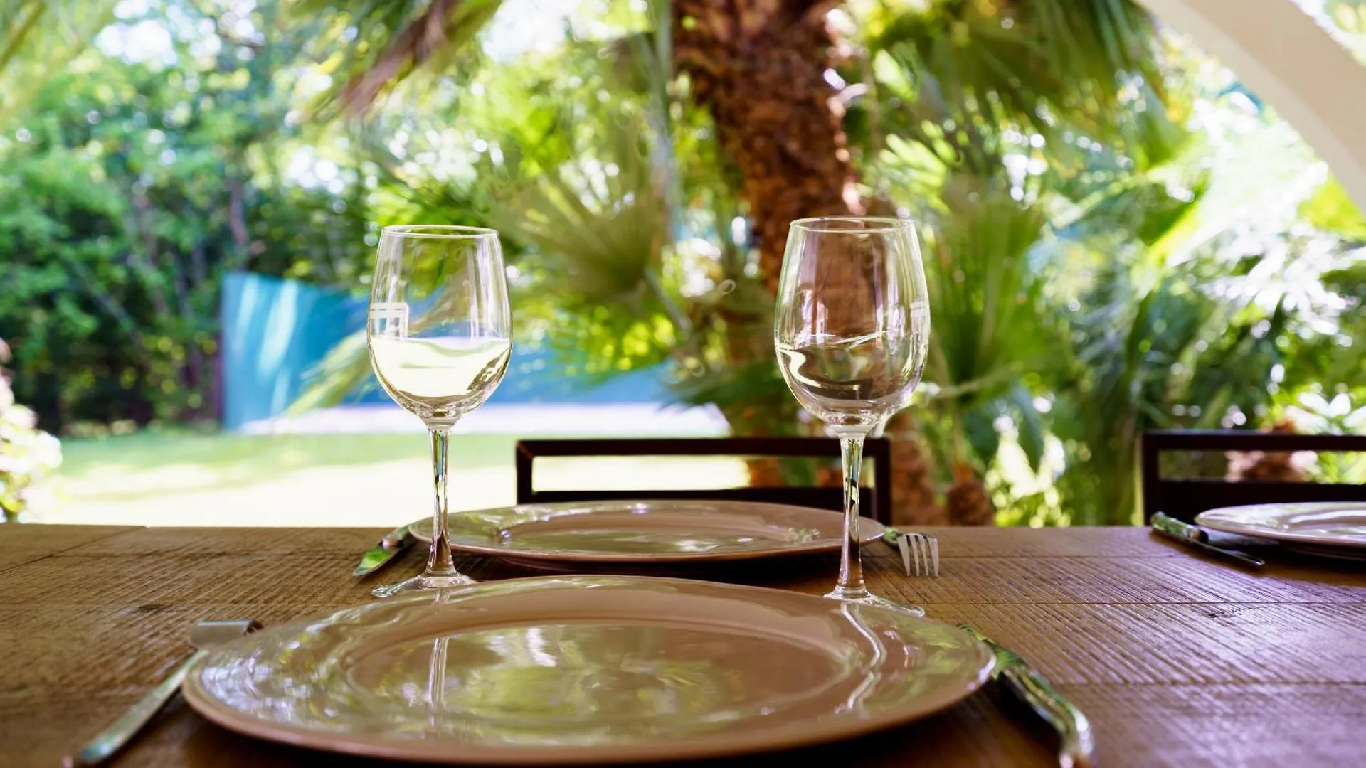 Bed & Breakfast Villa La Conciergerie A Biarritz, Avec Fronton Pour Pelote Basque, Boulodrome, Bar-Comptoir France