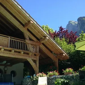 chambres-dhotes-de-charme-douglas.hotels-rhonealpes.com/