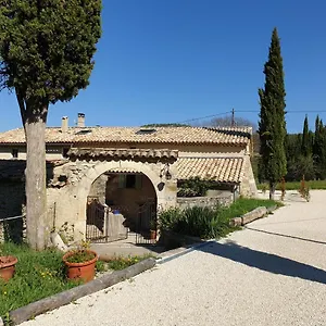 mas-de-reilhanette.hotels-rhonealpes.com/